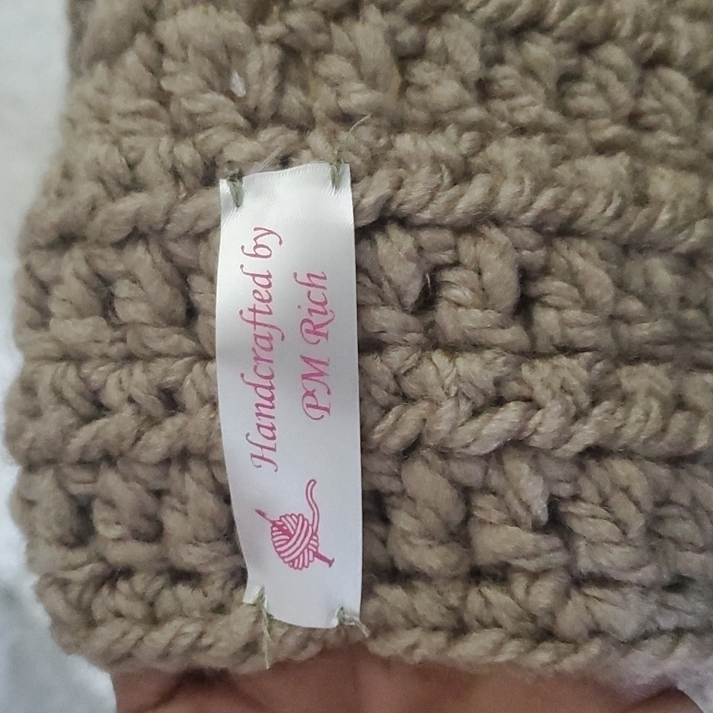 Handmade Wool Infinity Scarf - Picture 3 of 3